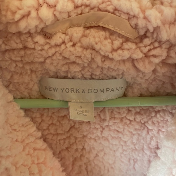 New York & Company Sherpa vest - S - Picture 2 of 4